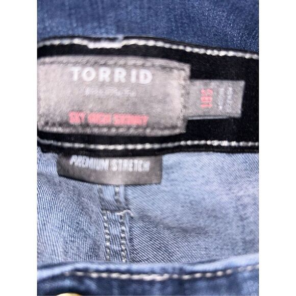 Torrid Sky High Skinny jeans size 18S - Picture 3 of 3
